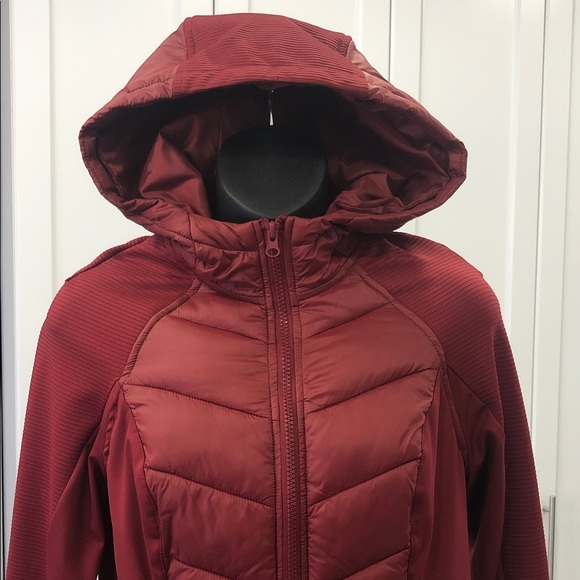 Reitmans Active Burgundy Hooded Lightweight Jacket – Women’s XS - Picture 3 of 9